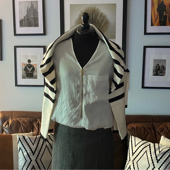 NWOT-Zesica Turtleneck Long Sleeve Strip Ribbed Knit Oversized Sweater - Picture 12 of 15